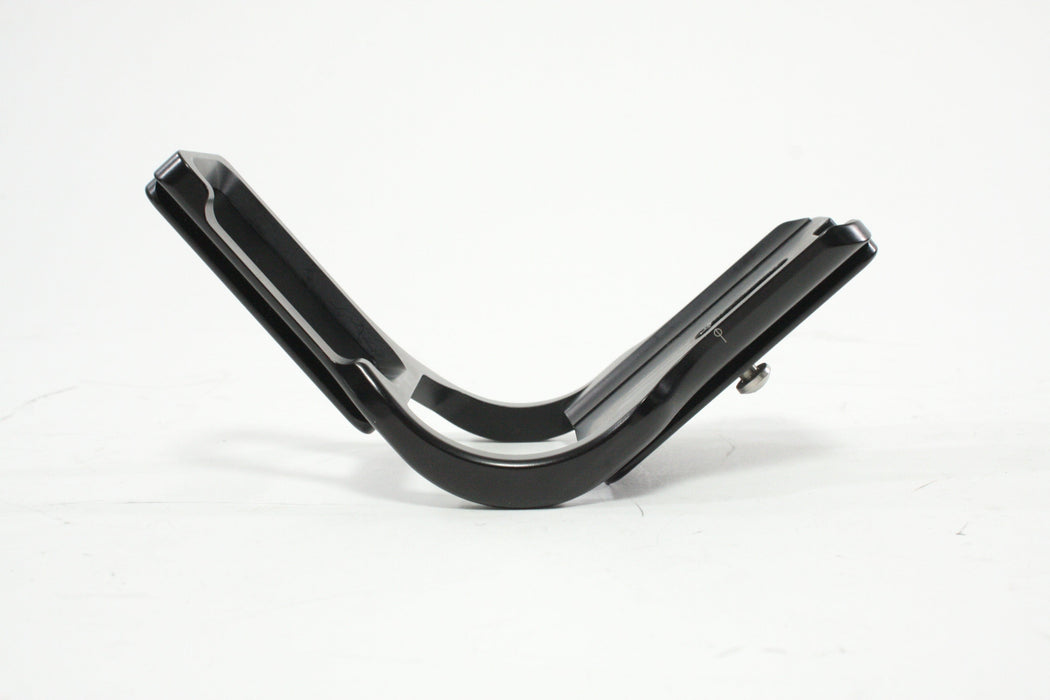 Really Right Stuff BD4-L Bracket for Nikon D4 and D4S Cameras