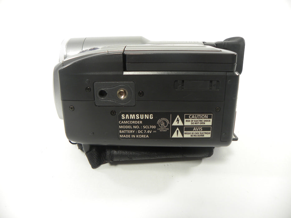 Samsung SCL-700 Hi8 Camcorder