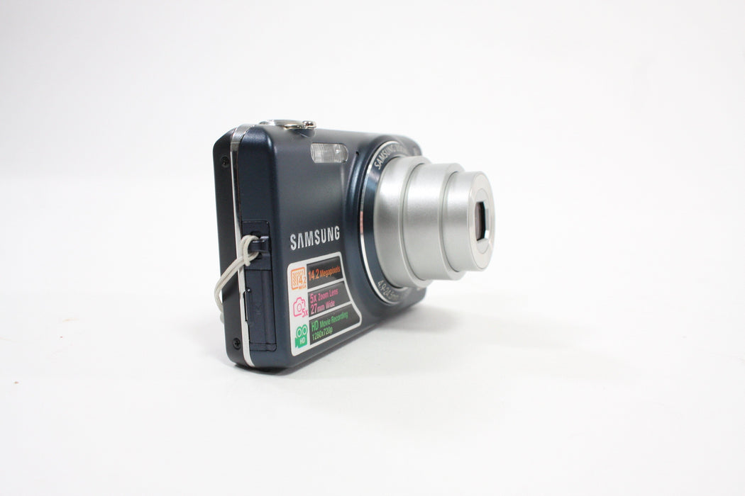 Samsung ST65 Digital Point-and-Shoot Camera 5x Zoom 14.2mp (Blue)