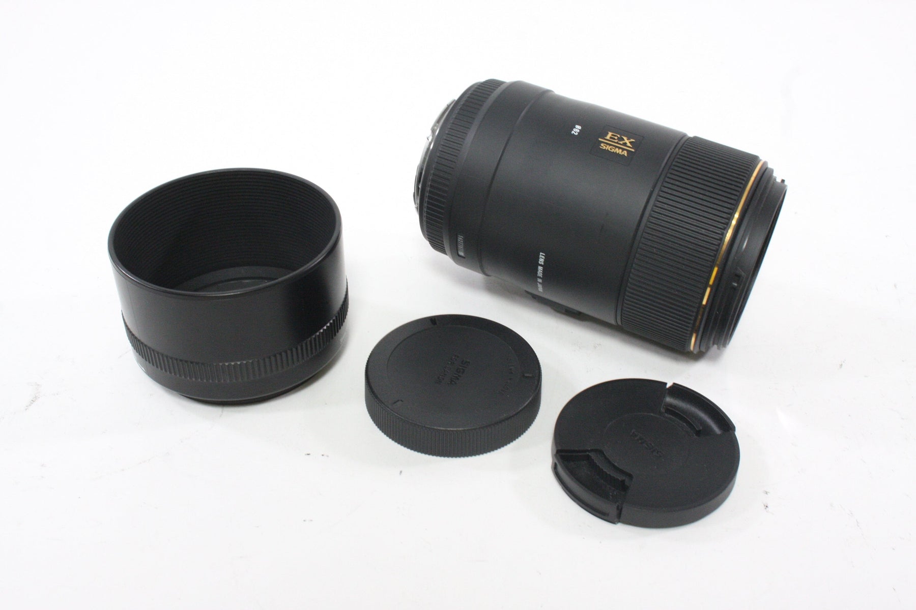 Sigma 105mm f/2.8 DG Macro OS HSM EX Lens for Canon EF Mount