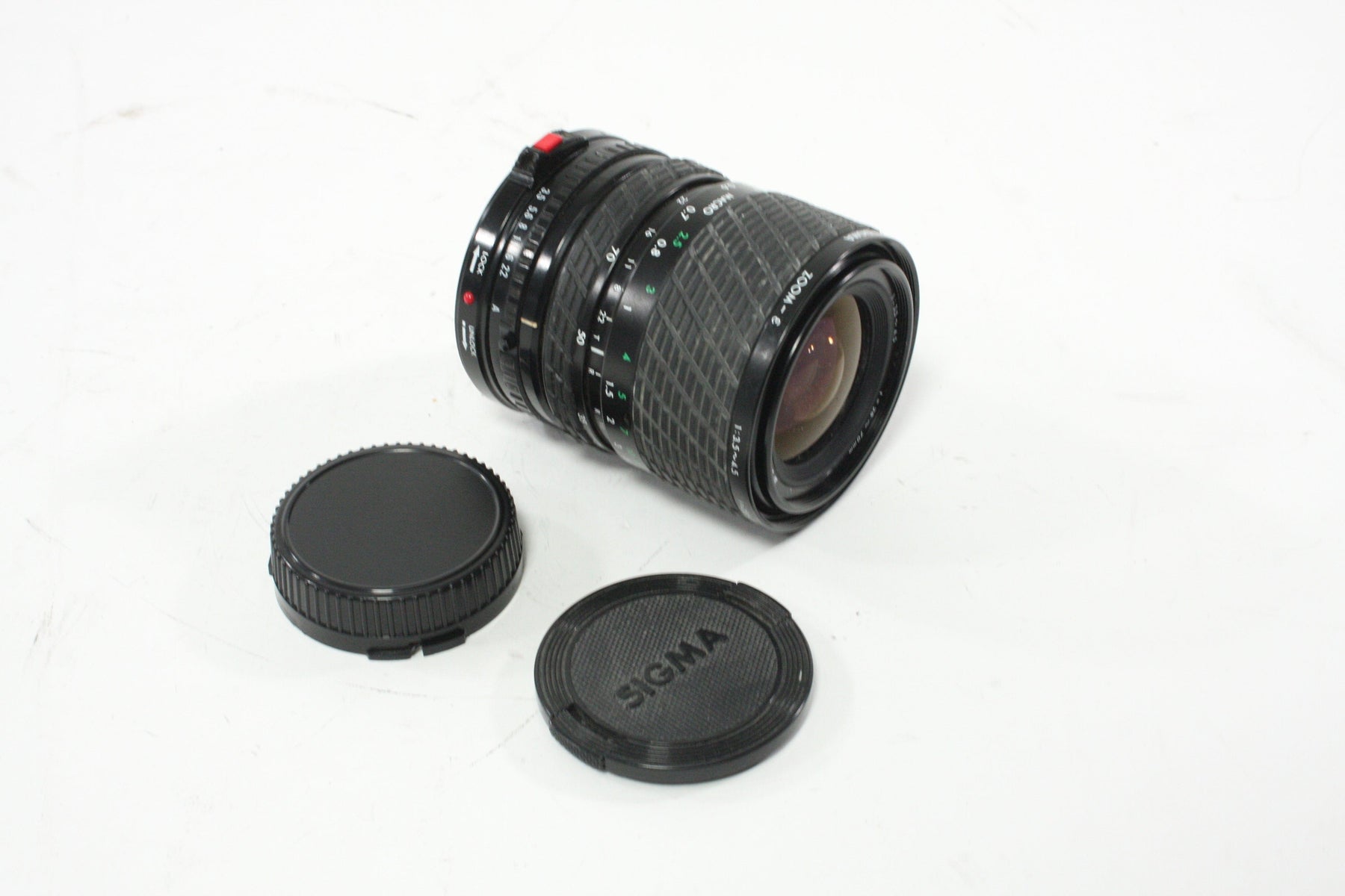 Sigma 28-70mm f/3.5-4.5 Lens for Canon FD Mount