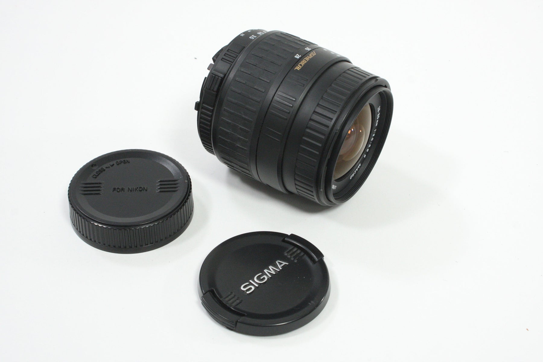Sigma 28-80mm f/3.5-5.6 II Macro Aspherical for Nikon F Mount