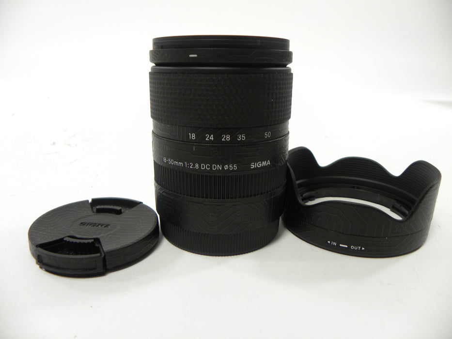 Sigma DC DN 18-50mm f2.8 Sony E Mount w/Skin