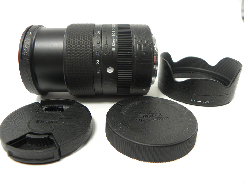 Sigma DC DN 18-50mm f2.8 Sony E Mount w/Skin