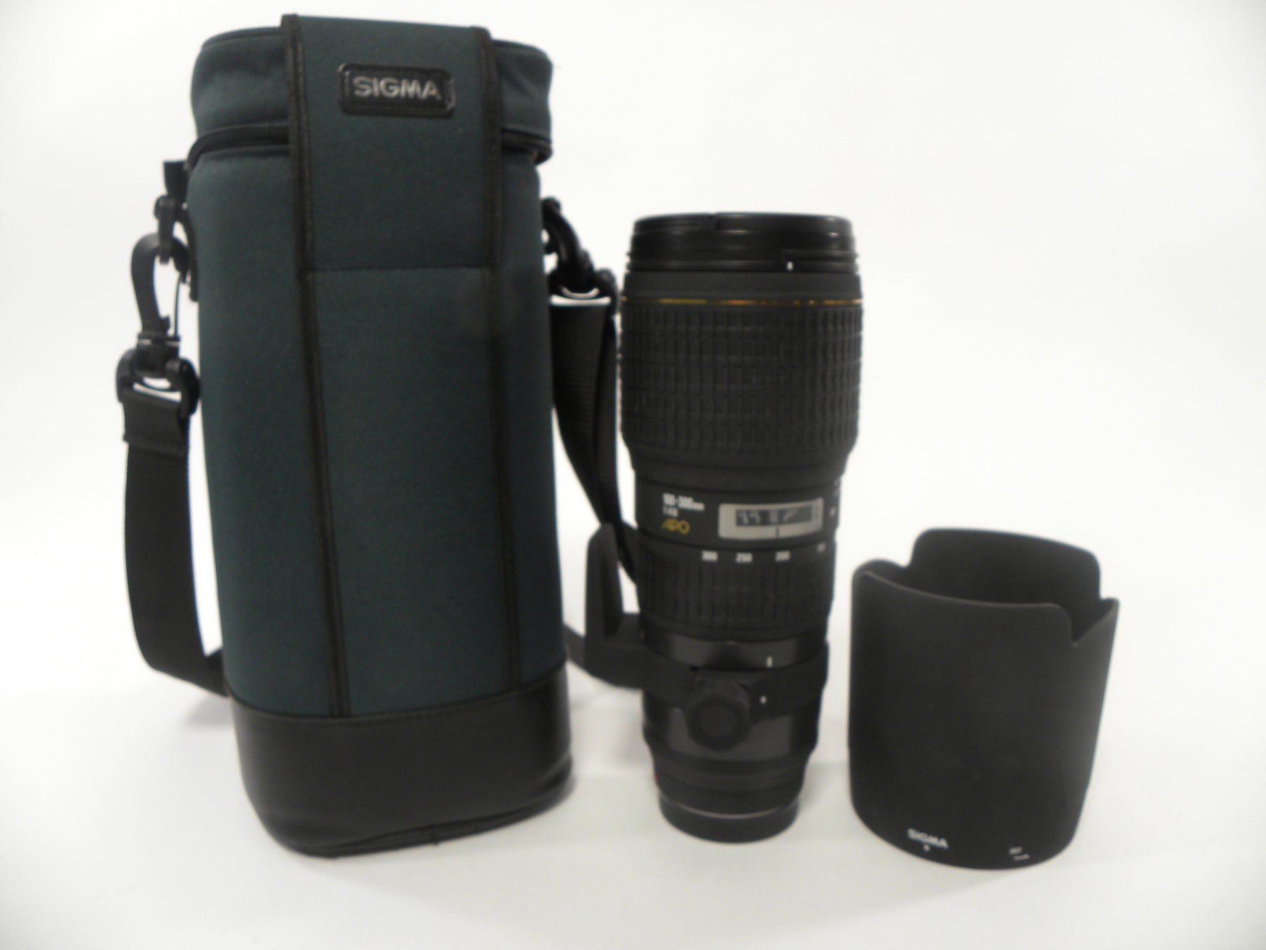 Sigma EX APO IF 100-300mm f4D Sony A Mount
