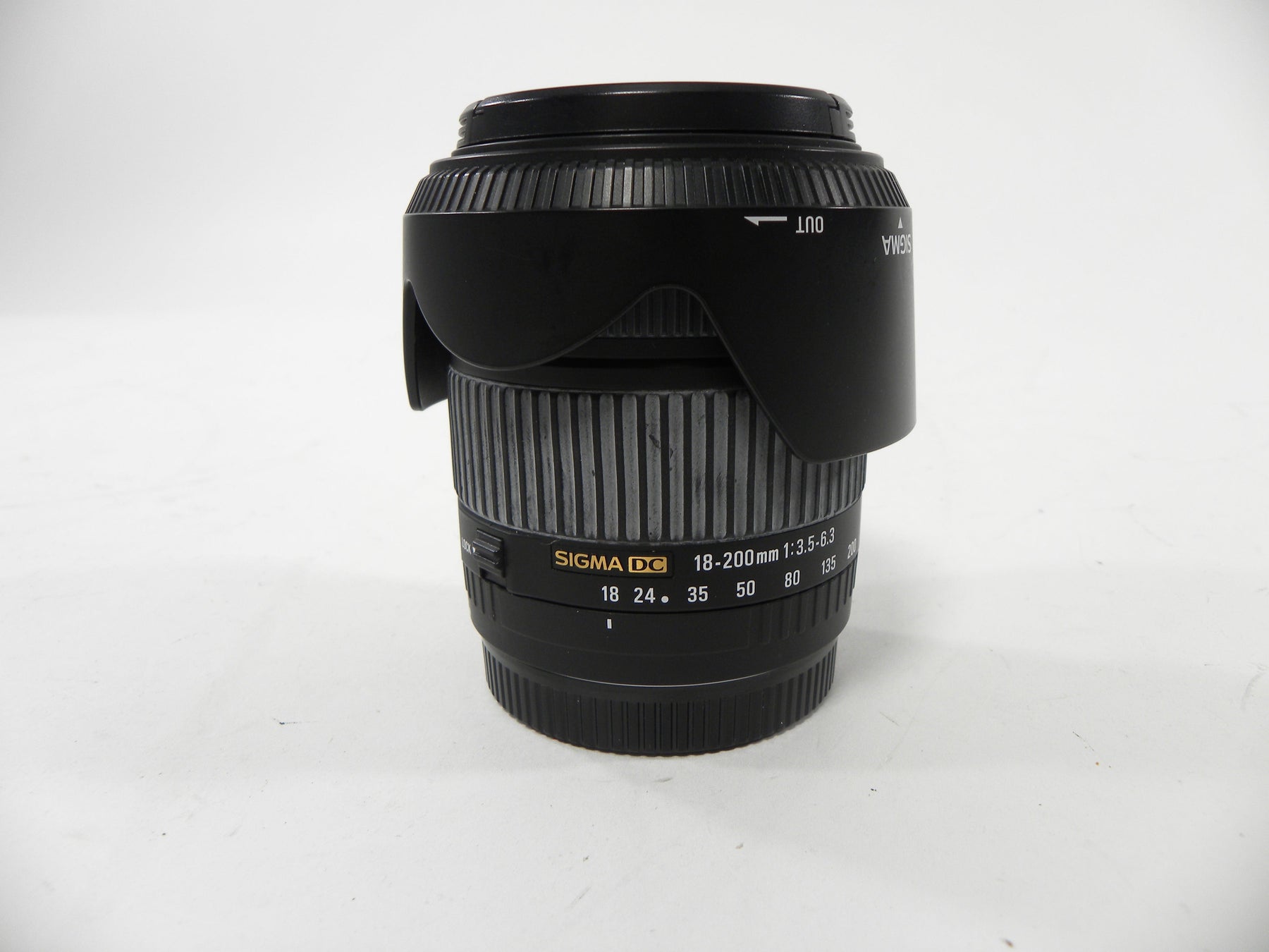 Sigma Zoom DC 18-200mm f3.5-6.3 Canon EF-S Mount