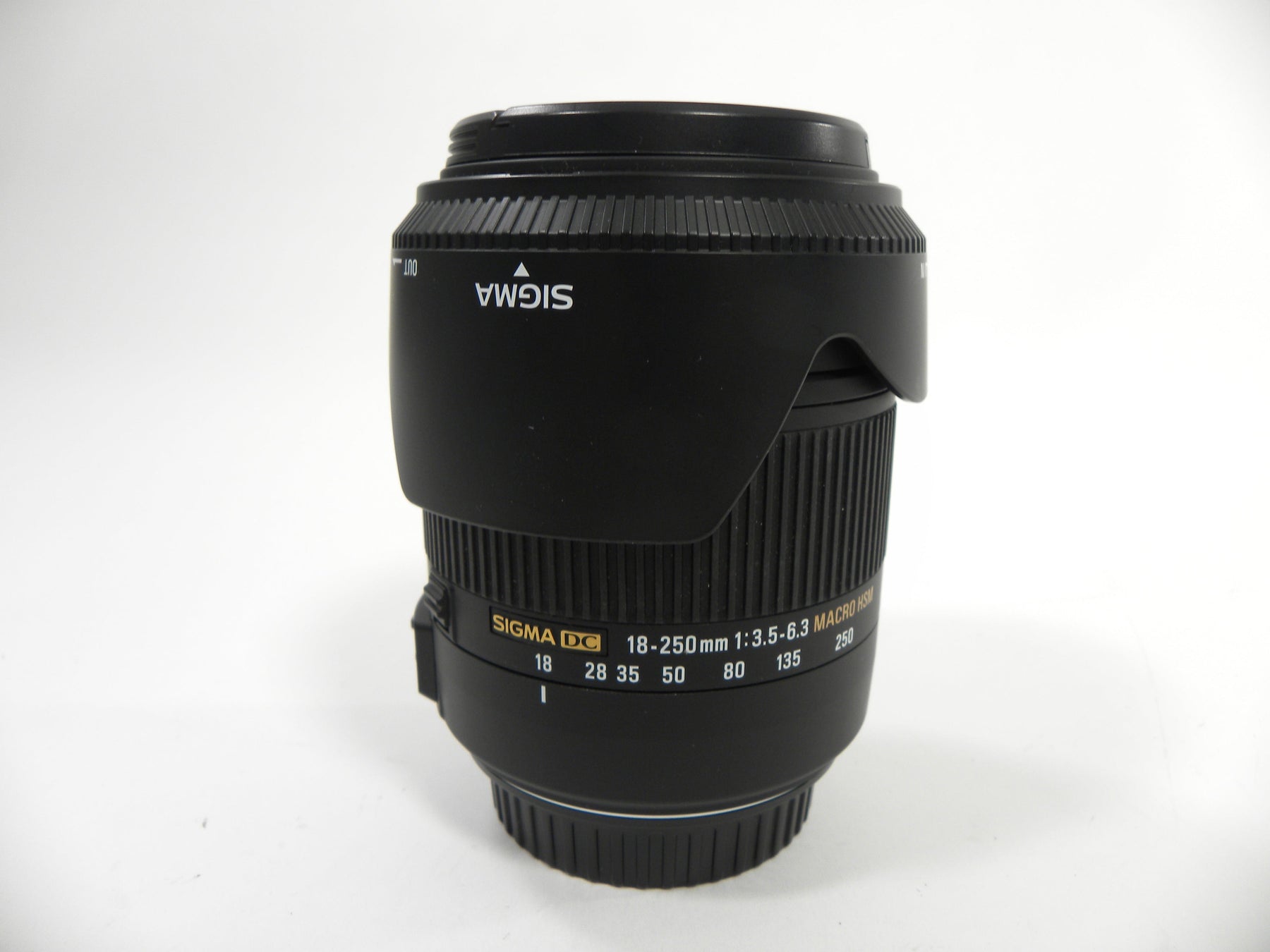 Sigma Zoom DC HSM Macro 18-250mm f3.5-5.6 Canon EF-S mount