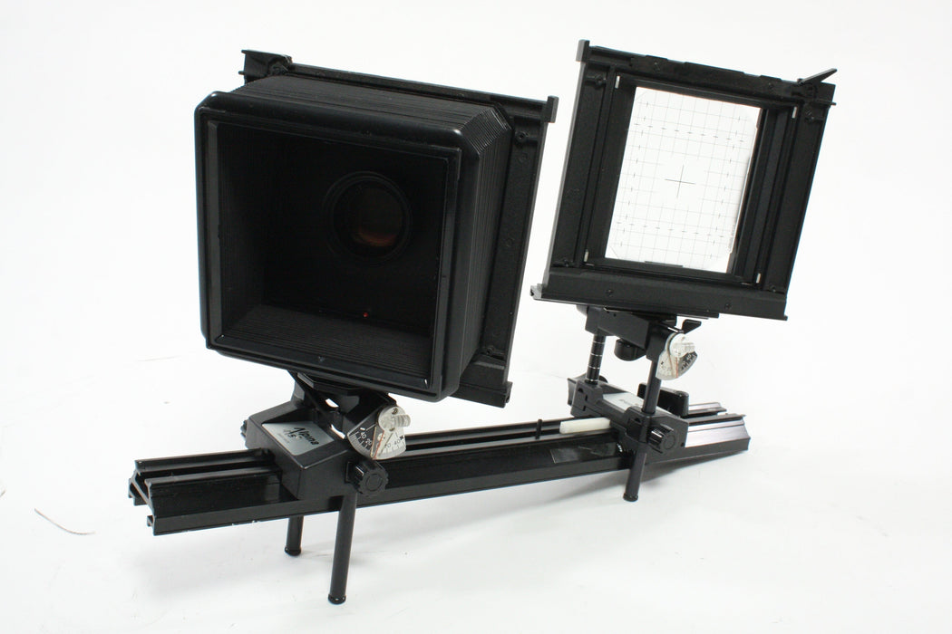 Sinar Alpina 4x5 with Schneider Symmar 210mm f/5.6 in Hard Case