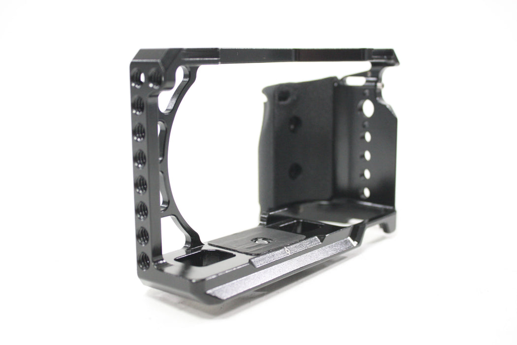 SmallRig Camera Cage with Top Handle for Sony A6700
