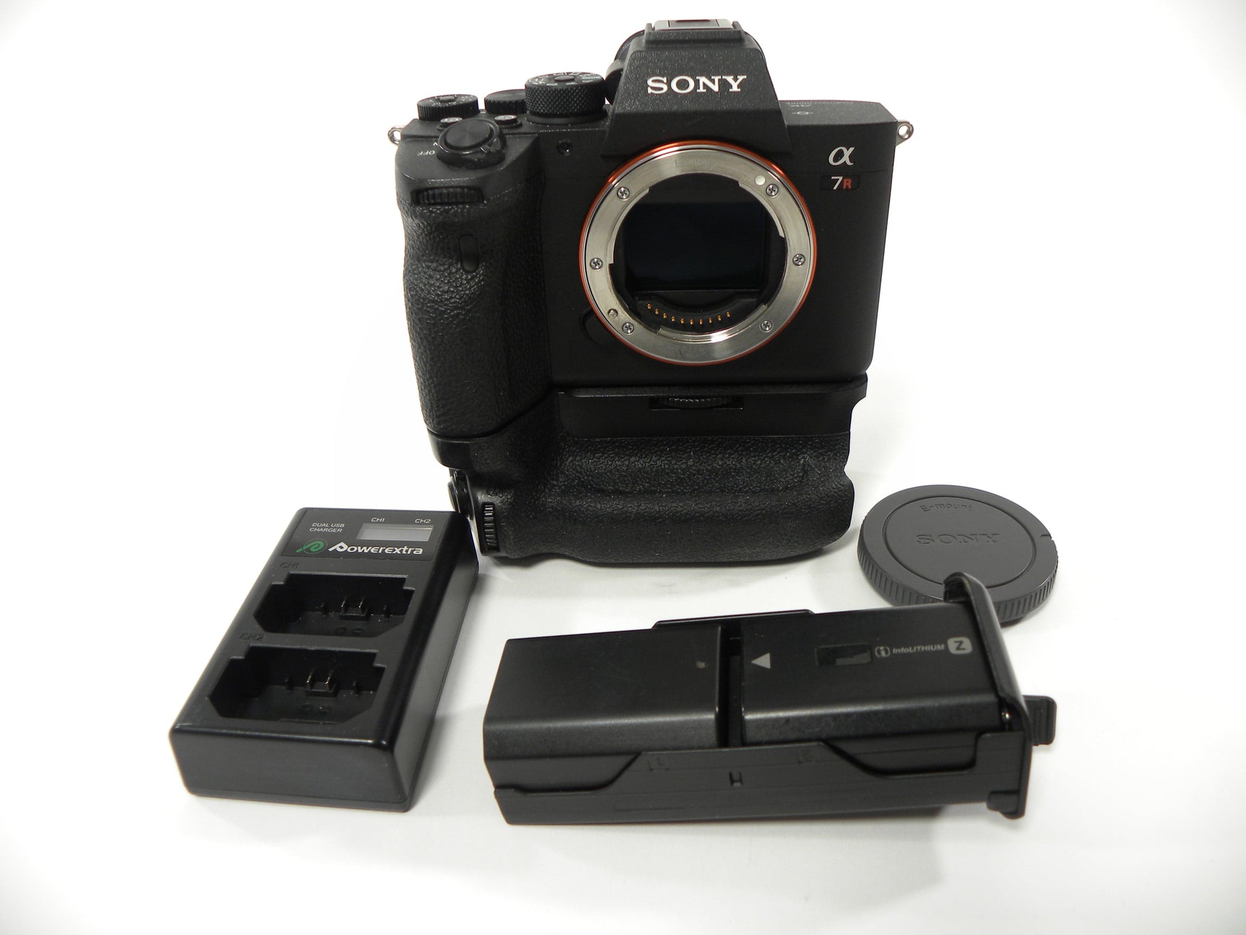 Sony a 7R IV 61.0mp Digital Mirrorless Camera Body only Shutter Ct. 5,304