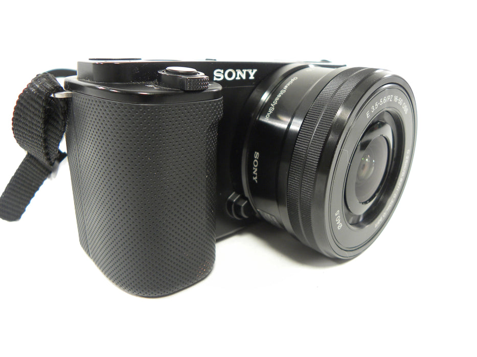 Sony a ZV-E10 25.0mp Digital Mirrorless w/E 16-50 PZ OSS Shutter Ct. 14,587