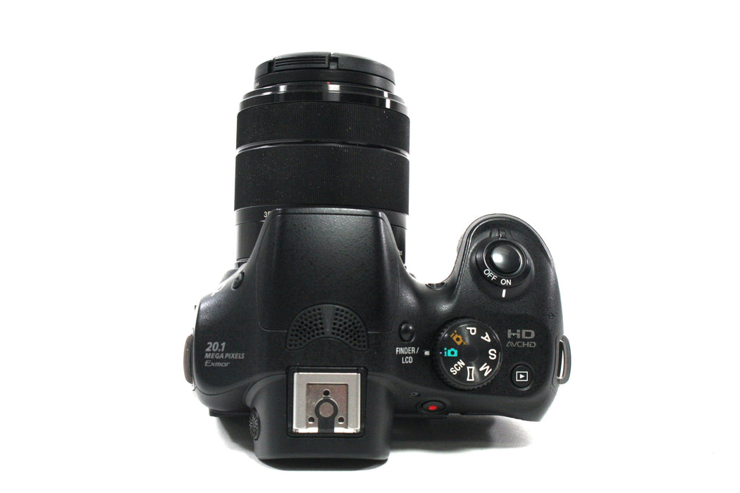 Sony a3000 Mirrorless Digital Camera with 18-35mm f/3.5-5.6 Shutter Count 3,051