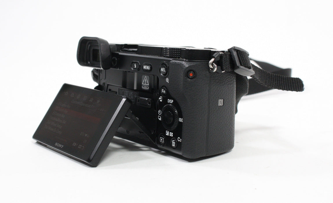 Sony a6100 Digital Mirrorless Camera with 16-50mm f/3.5-5.6 Lens