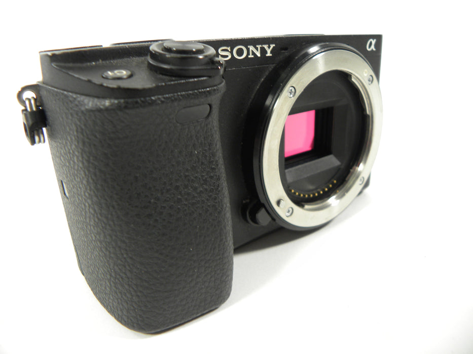 Sony a6400 24.2mp Digital Mirrorless Camera Shutter ct. 10,546