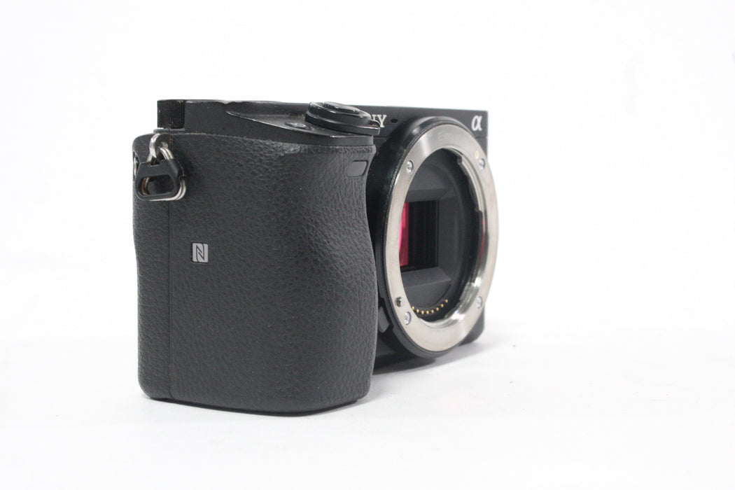 Sony a6400 Digital Mirrorless Camera with Shutter Count 1,133
