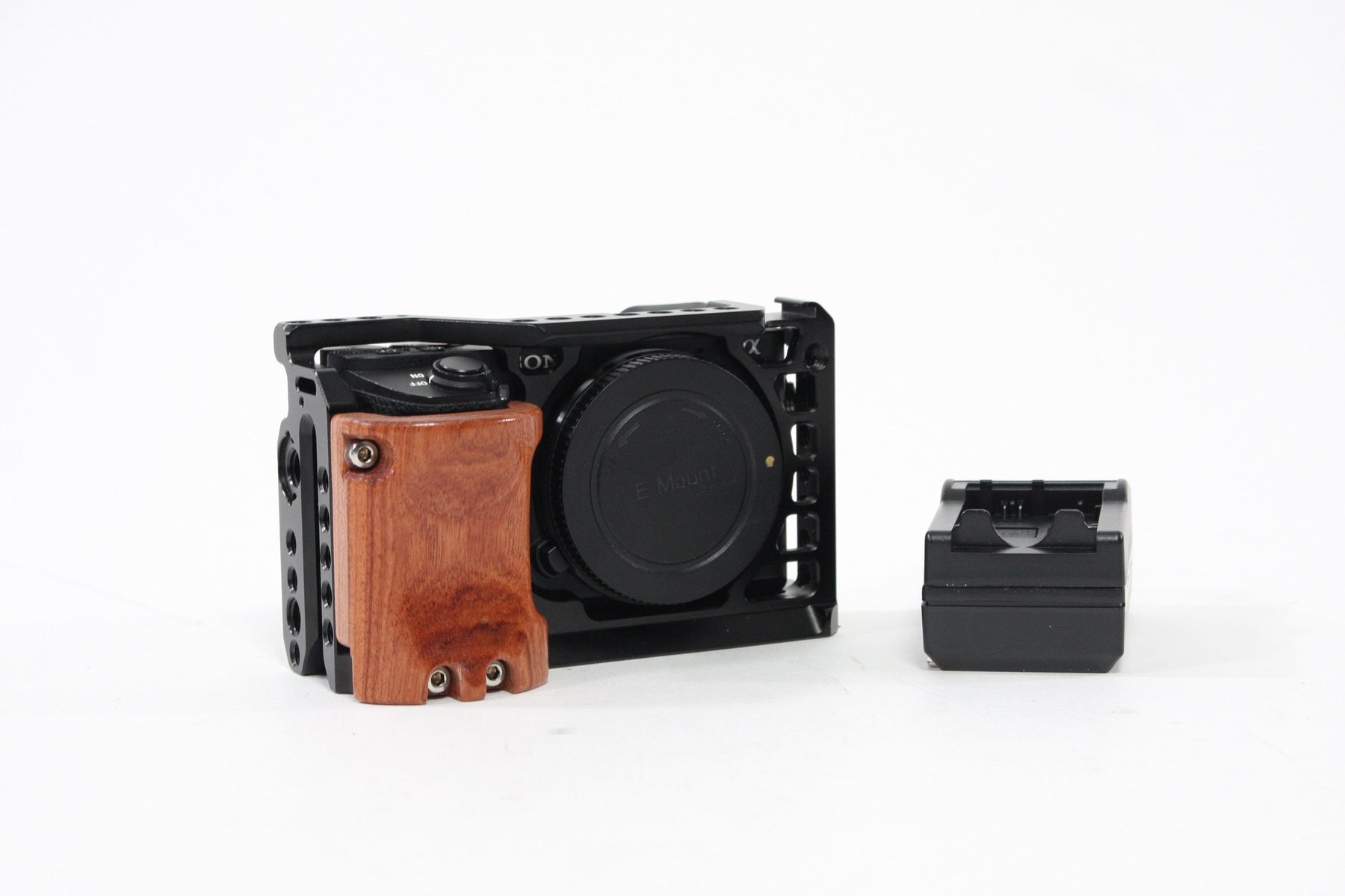 Sony a6500 w/ SmallRig Cage SC#15499