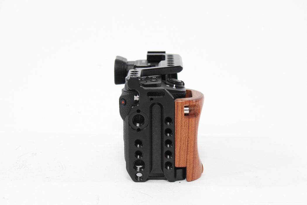 Sony a6500 w/ SmallRig Cage SC#15499
