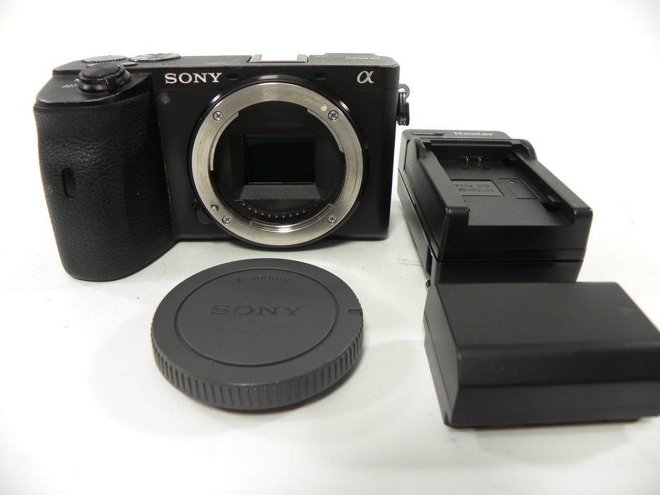 Sony a6600 24.2mp Digital Mirrorless camera body only Shutter Ct. 319,384