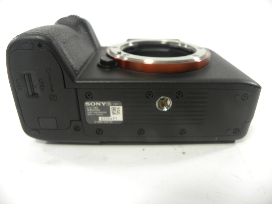 Sony a7 III 24.2mp Mirrorless Digital Body Only Shutter Ct. 4,151