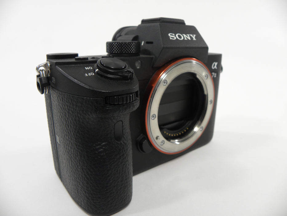 Sony a7III 24.2mp Digital Mirrorless Camera body only Shutter Ct. 11,019