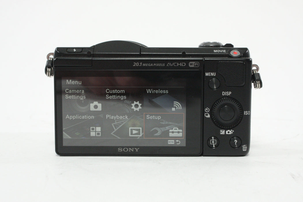 Sony Alpha a5000 Camera with 16-50mm f.3.5-5.6 Power Zoom Lens Shutter Count ONLY 768