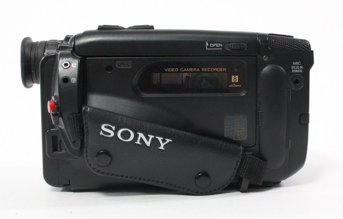 Sony CCD-TR23 Handyman Video 8 Camcorder