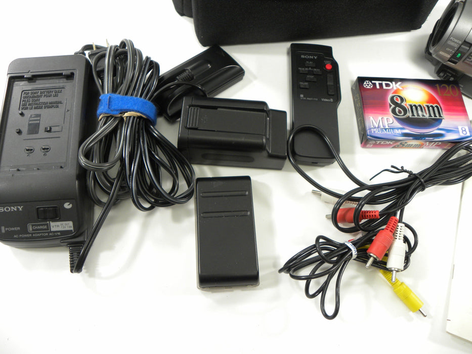 Sony CCD-TR96 Video 8 Handycam Camcorder