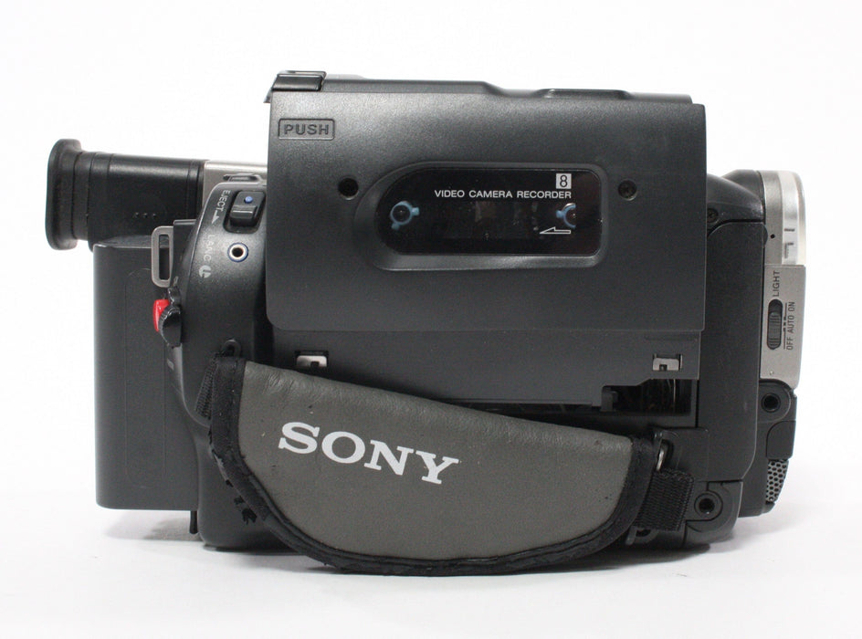 Sony CCD-TRV37 Handycam Vision Camcorder
