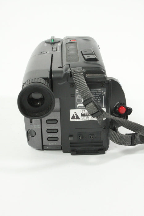 Sony CCD-TRV40 Video 8 Camcorder