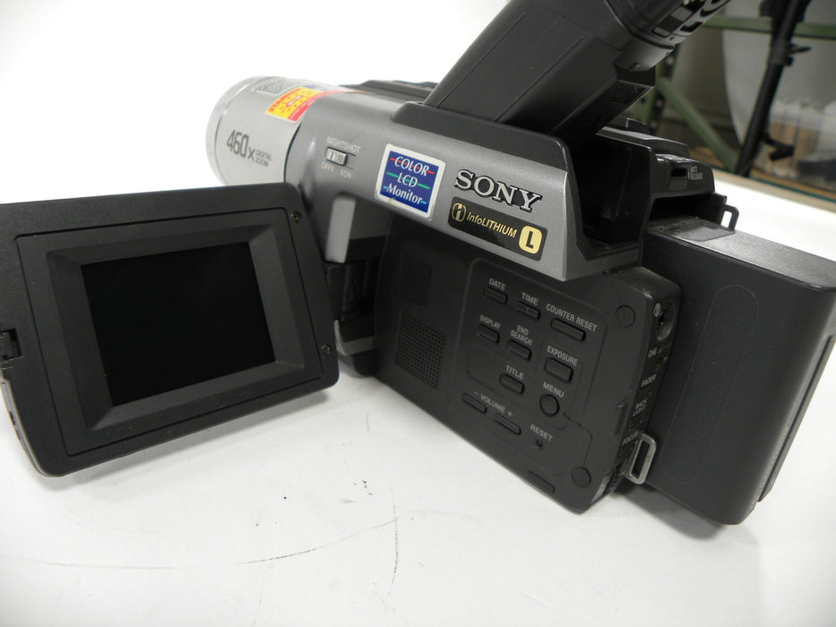 Sony CCD-TRV58 Hi8 Handycam Camcorder