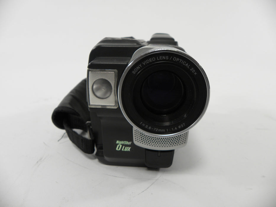 Sony CCD-TRV58 Hi8 Handycam Camcorder