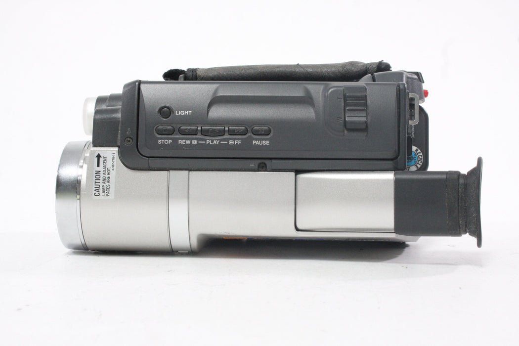 Sony CCD-TRV608 Hi 8 Video Camera