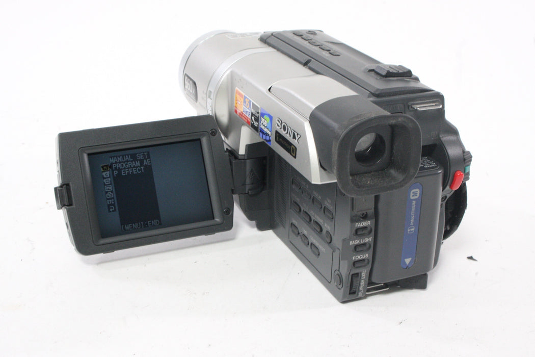 Sony CCD-TRV608 Hi 8 Video Camera