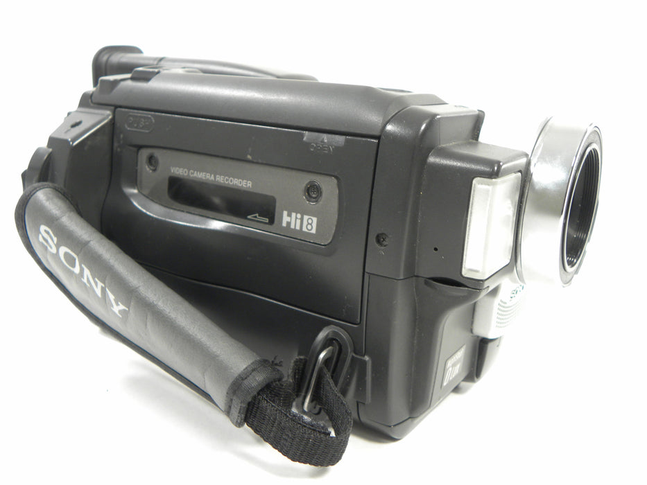 Sony CCD-TRV68 Hi8 Video Handycam Camcorder