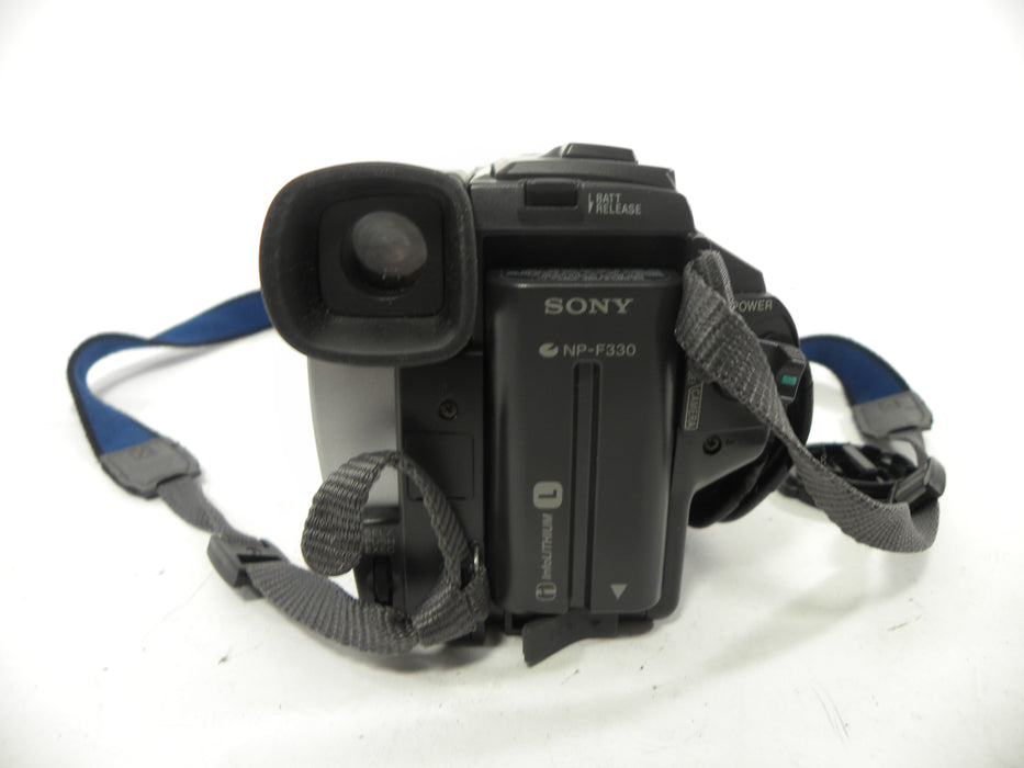 Sony CCD-TRV818 Hi8 Handycam Camcorder
