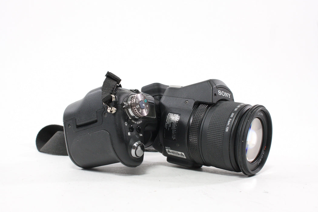 Sony Cyber-shot DSC-F828 Digital Camera 7x Zoom 8.0mp