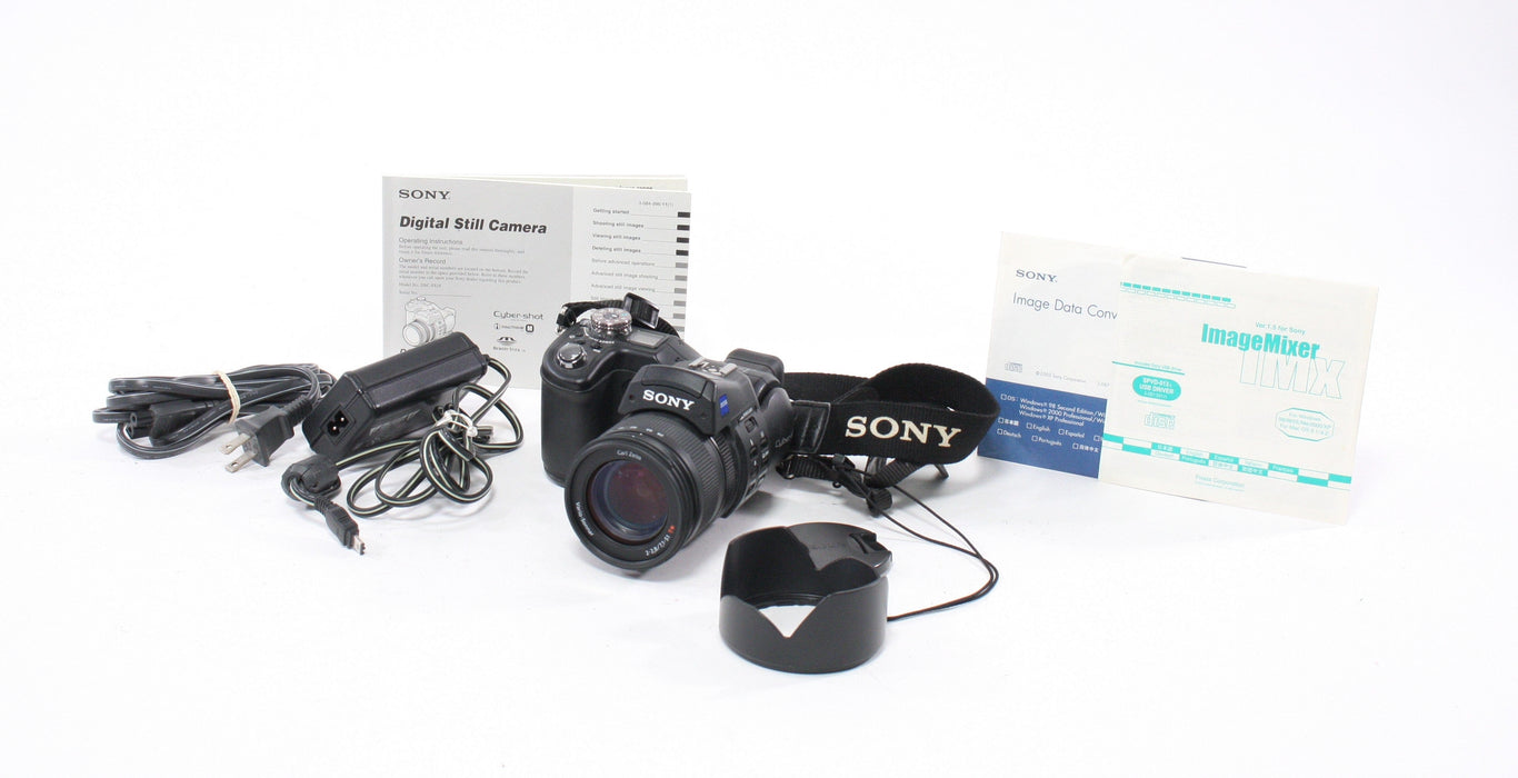 Sony Cyber-shot DSC-F828 Digital Camera 7x Zoom 8.0mp