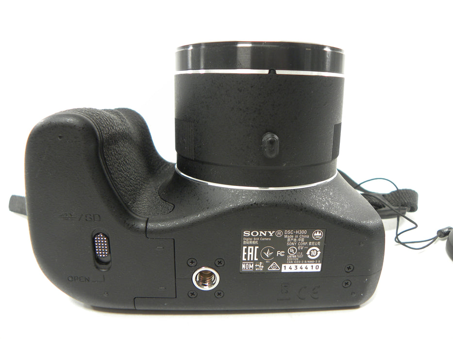 Sony Cyber Shot DSC-H300 20.1mp Digital Camera