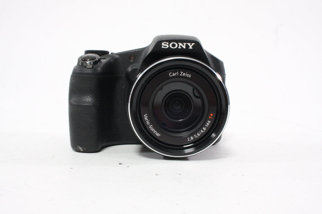 Sony Cyber-shot DSC-HX200V Digital Camera