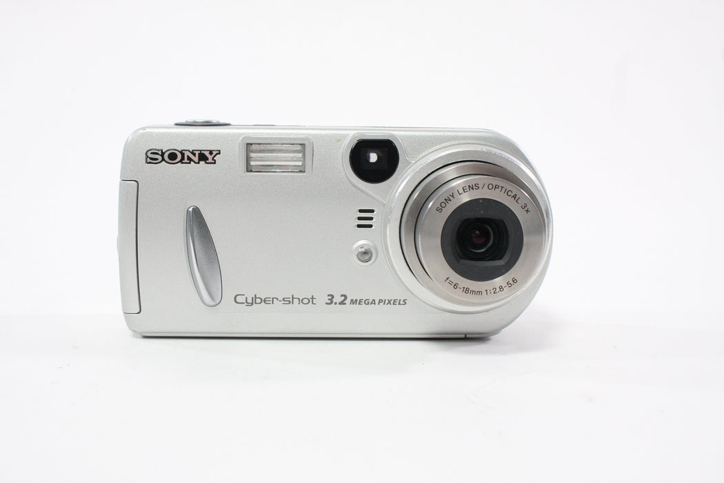 Sony Cyber-shot DSC-P72 Digital Camera 3x Zoom 3.2mp