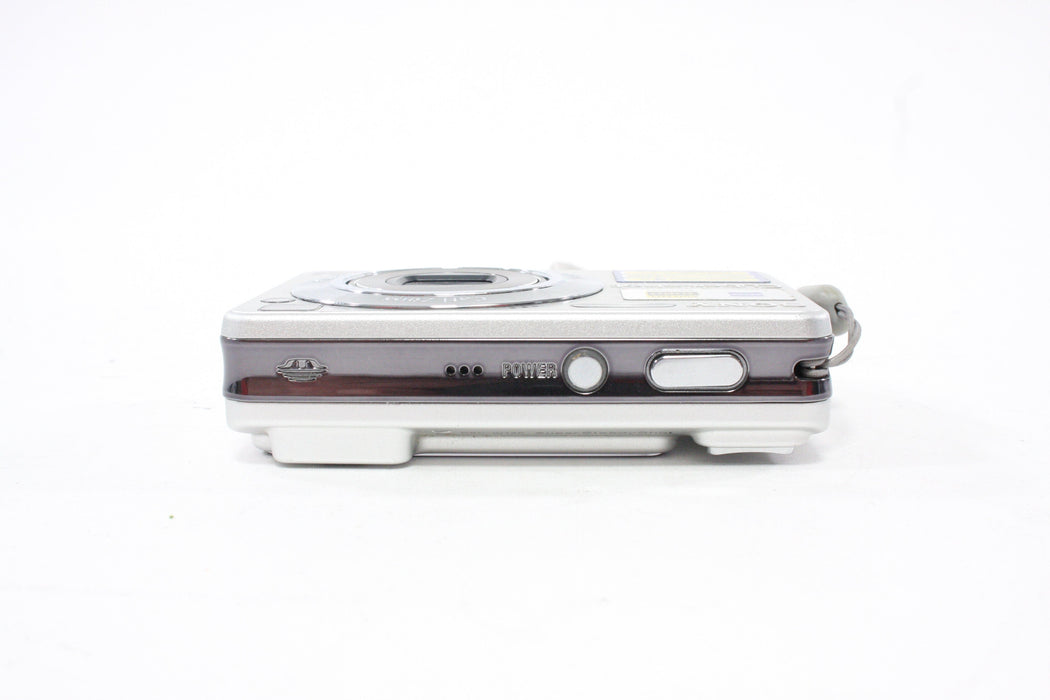 Sony Cyber-shot DSC-W120 Digital Point-and-Shoot Camera 4x Zoom 7.2mp