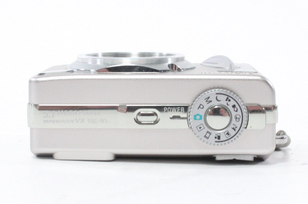 Sony Cyber Shot DSC-W5 3x Zoom 5.1mp with specialty card included (Silver)