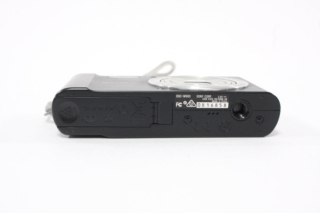 Sony Cyber-Shot DSC W800 Digital Point-and-Shoot Camera 5x Zoom 20.1mp
