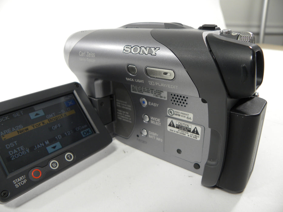 Sony DCR-DVD205 RW Handycam Camcorder