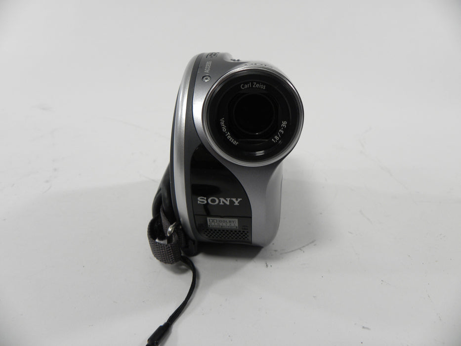 Sony DCR-DVD205 RW Handycam Camcorder
