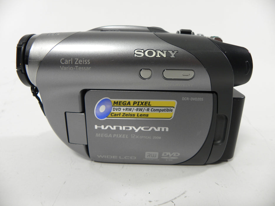Sony DCR-DVD205 RW Handycam Camcorder