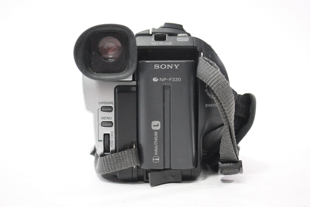 Sony DCR-TR7000 Digital 8 Handycam Camcorder AS-IS