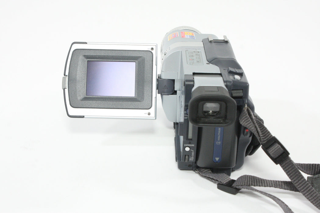 Sony DCR-TRV730 Digital 8 Megapixel Camcorder