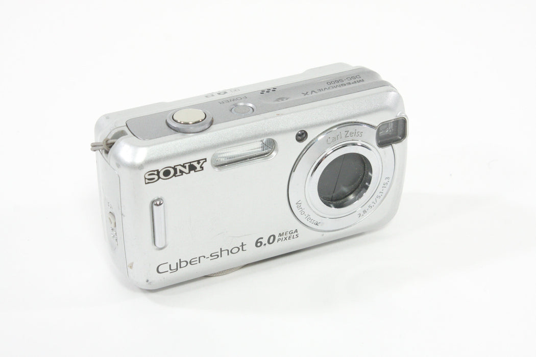 Sony DSC-5600 Digital Camera 6 MP