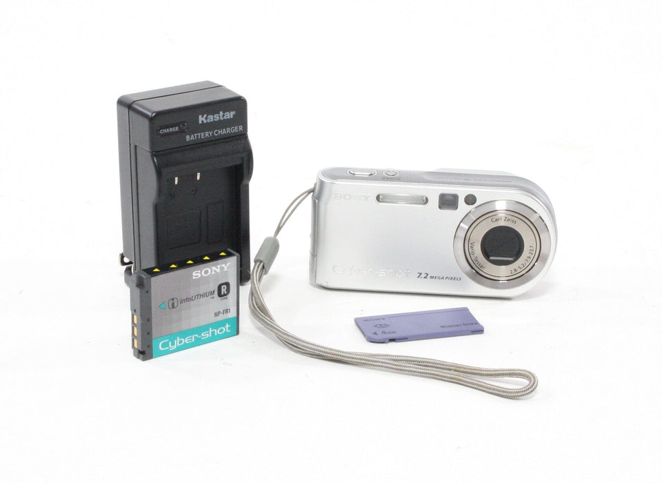Sony DSC-P200 Digital Point-and-Shoot Camera 3x Zoom 7.2mp